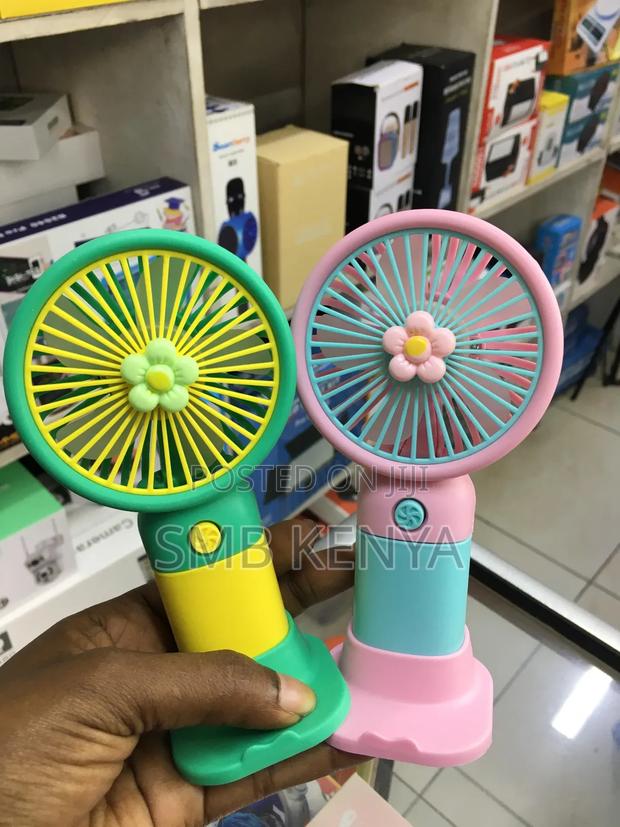 Mini Handheld Fan - thumbnail 2