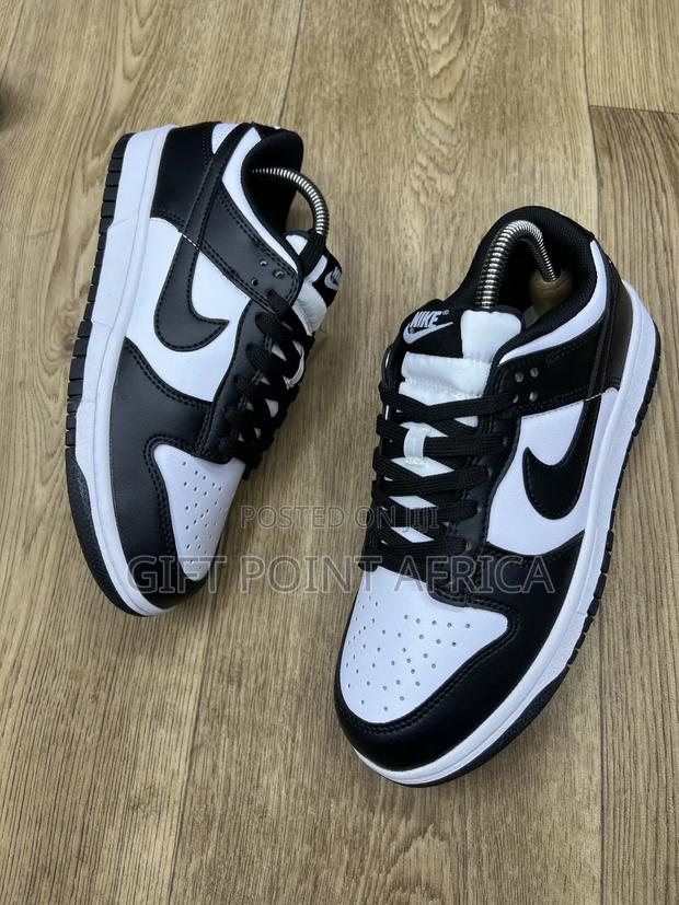 Nike Dunk Low "Panda" Sneakers. - thumbnail 3