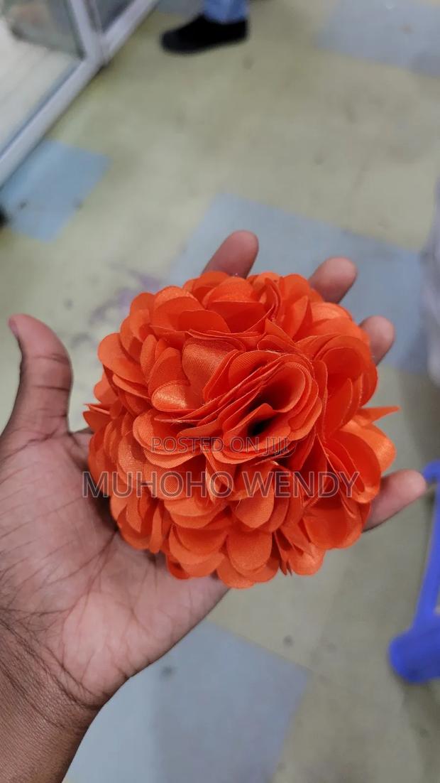 Orange Flower Clip - main view