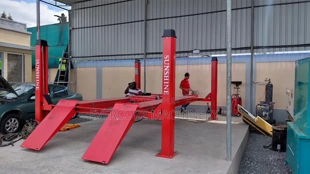 Sunshine Italy 4tonne Four Post Carlift Machine Electric Hydraulic.