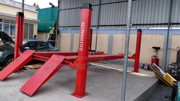 Commercial Car/Vehicle Lifting Machine 4t Power.