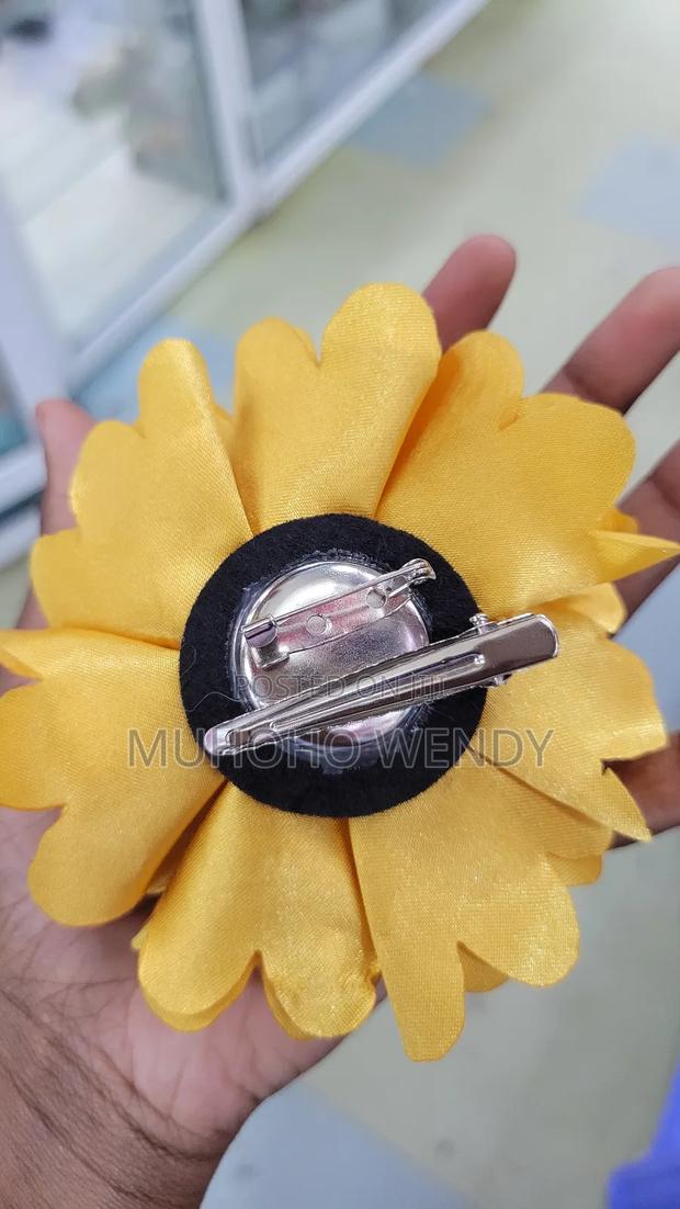 Gold Flowe Clip - thumbnail 6