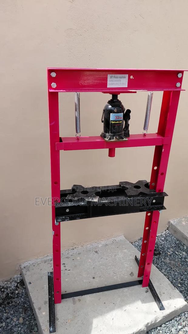 Heavy Duty 32t Hydraulic Press Machine Manual Powered. - thumbnail 2