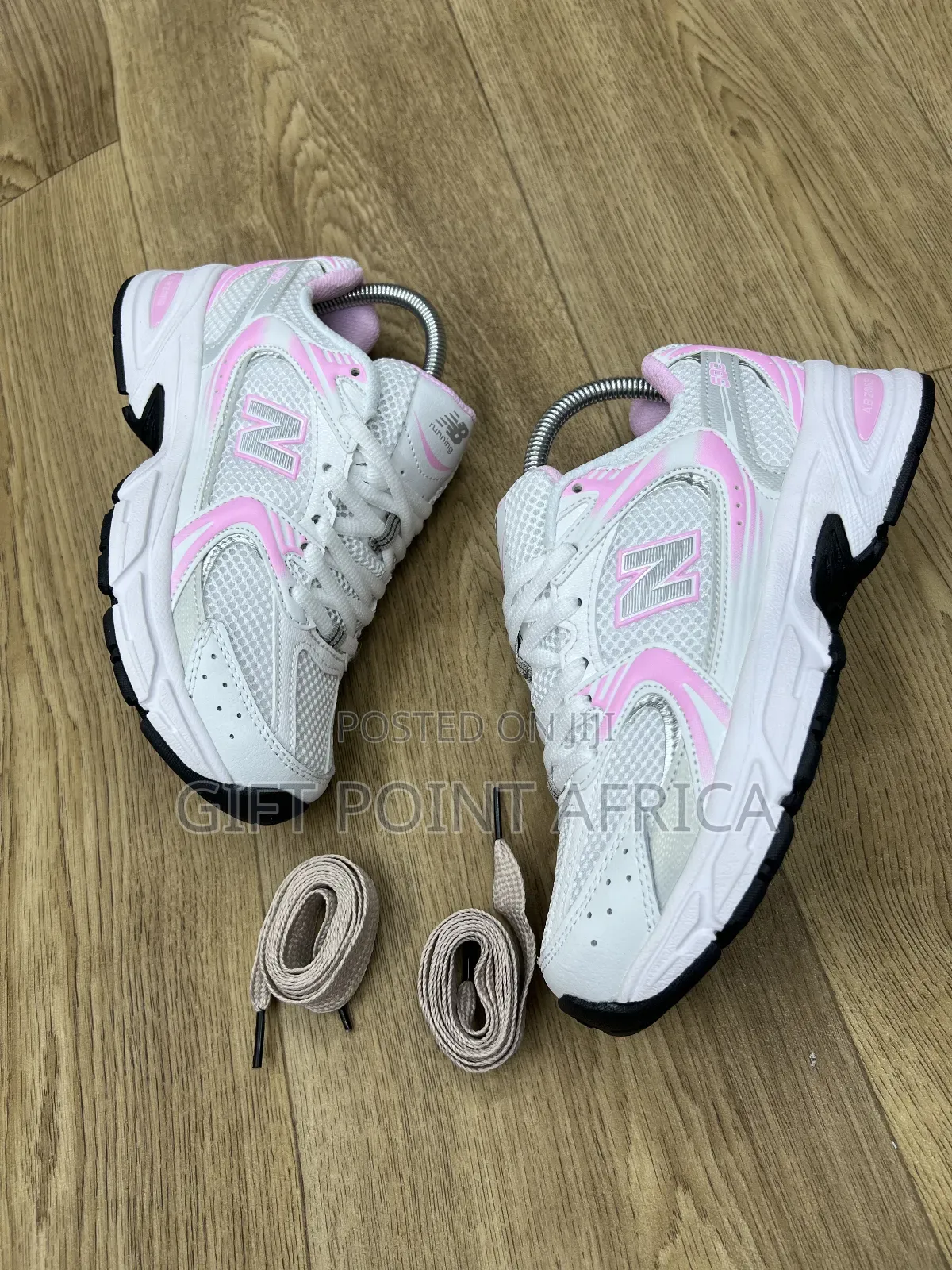 New Balance 530 White Pink Trainers