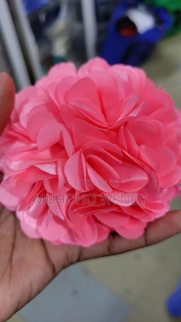 Light Pink Flower Clip - main view