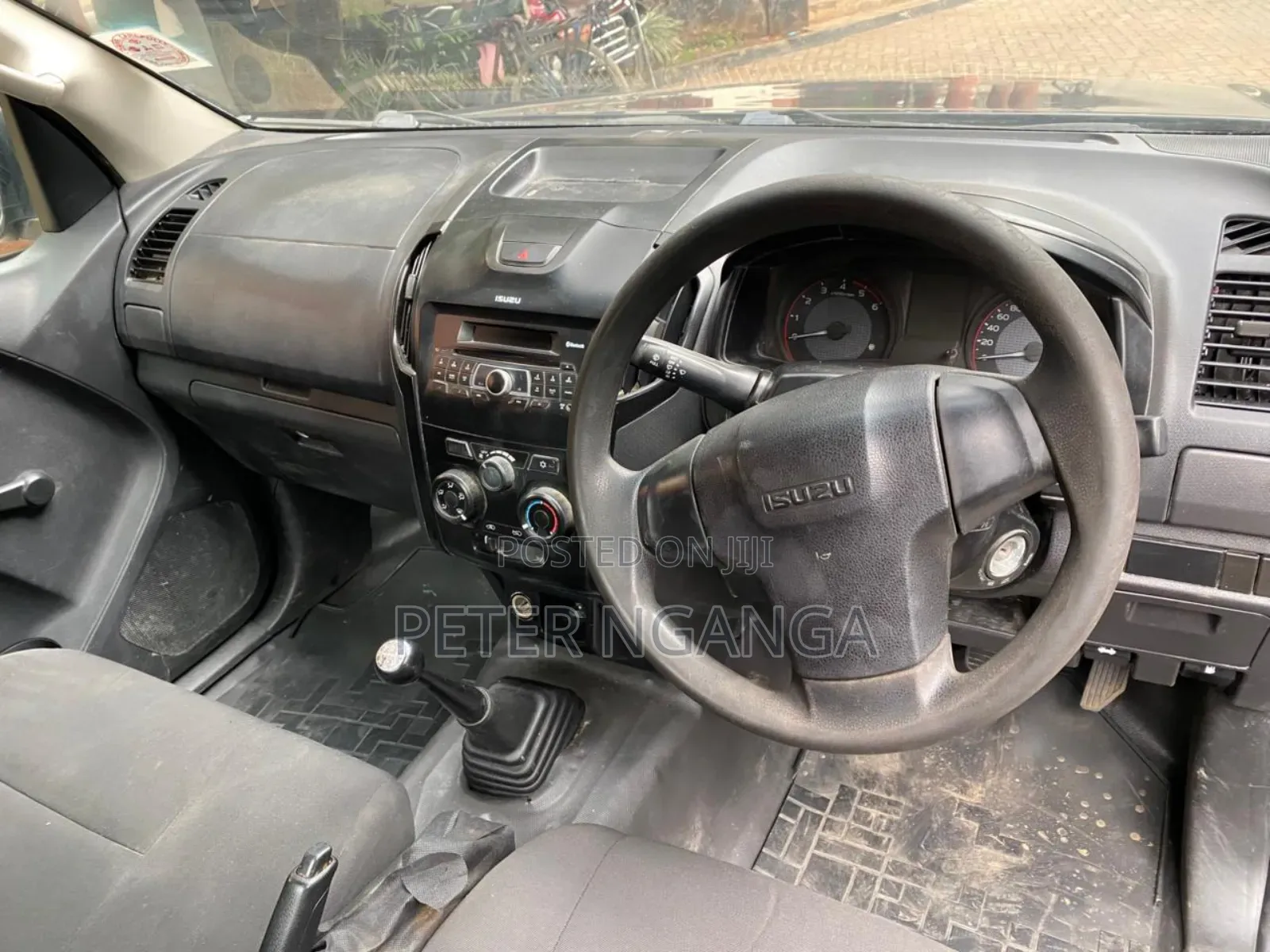 Isuzu D-MAX 2022 Gray