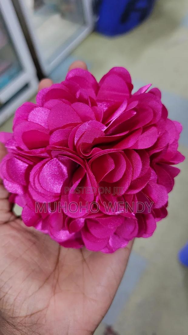 Hot Pink Flower Clips - thumbnail 4