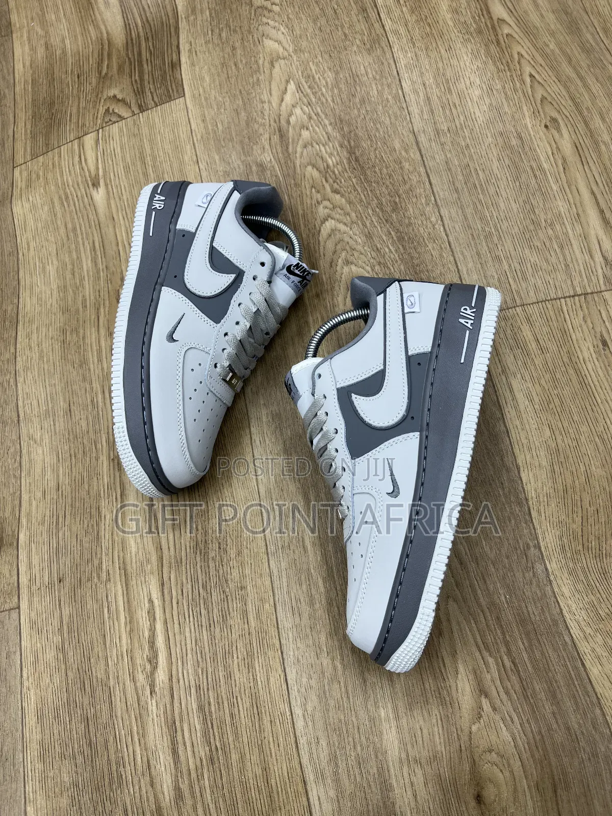 Nike Air Force 1 Low Sneakers