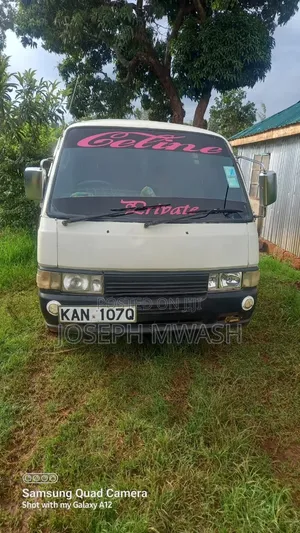 Nissan Caravan (Urvan) 1994 White