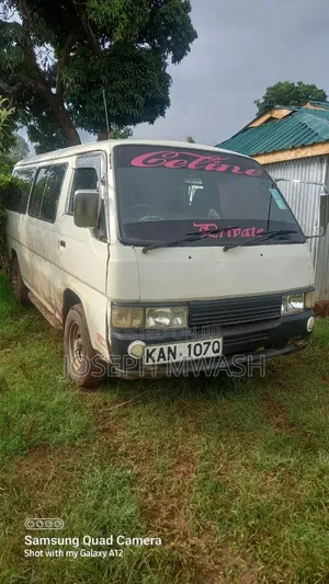 Nissan Caravan (Urvan) 1994 White