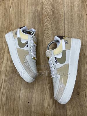Nike Air Force 1 Low "Tan Bling" Model. - thumbnail 2