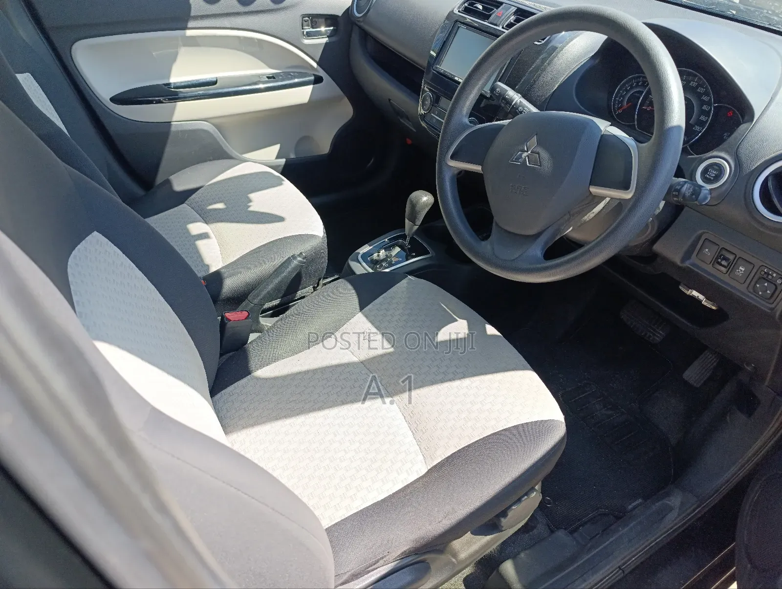Mitsubishi Mirage SE 2018 Black