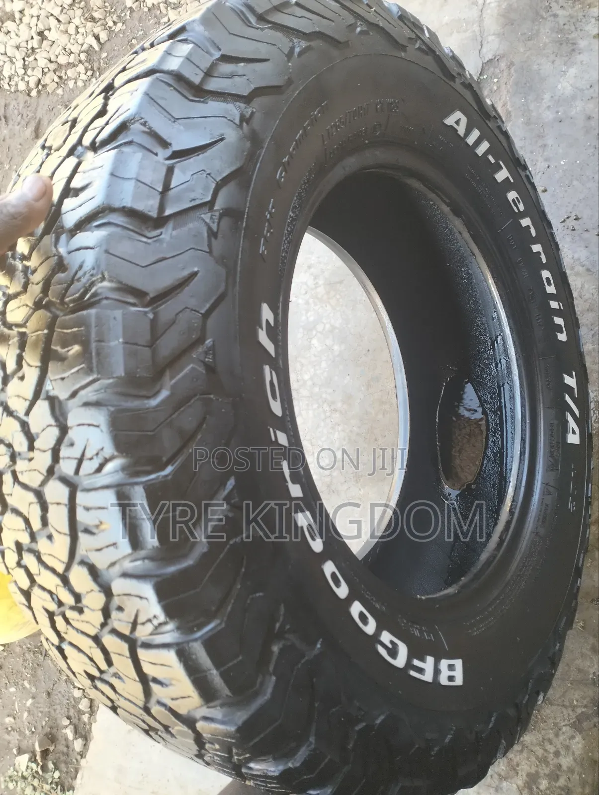 265/70r17 Slightly Used Bf Goodrich Tyres