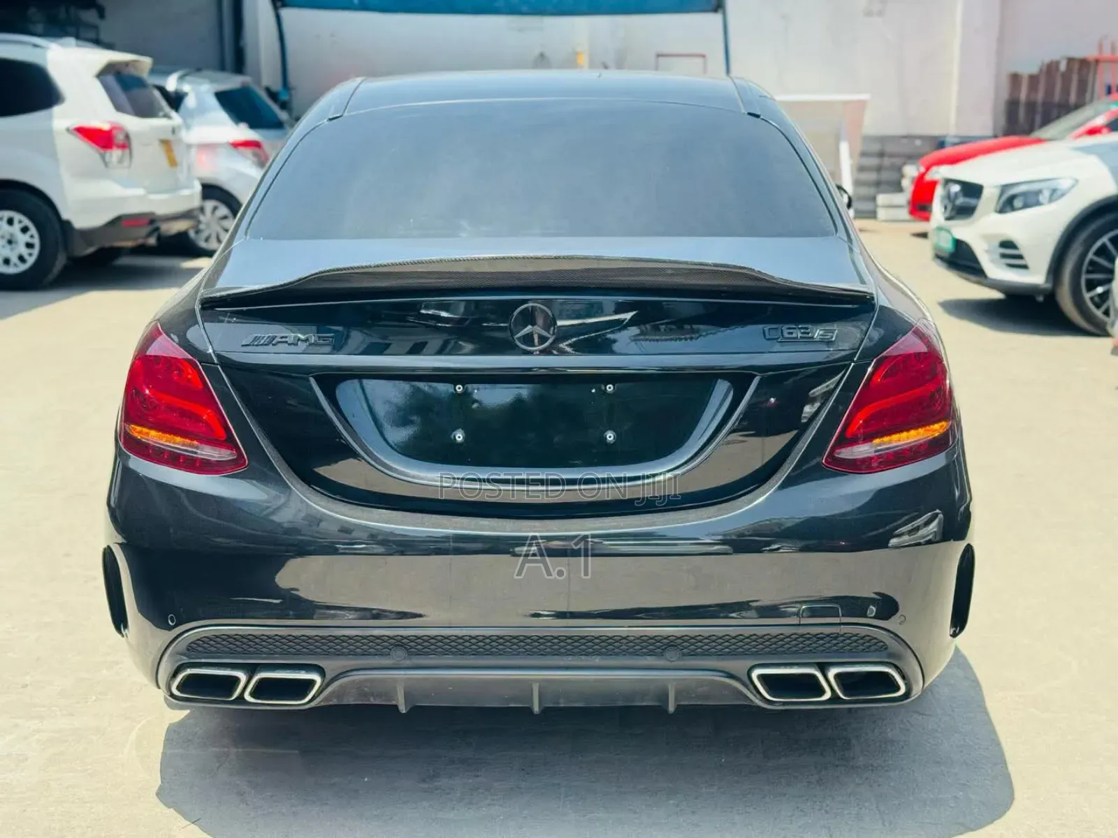 Mercedes-Benz C63 Base RWD Sedan (4.0L V8 7A) 2018 Black