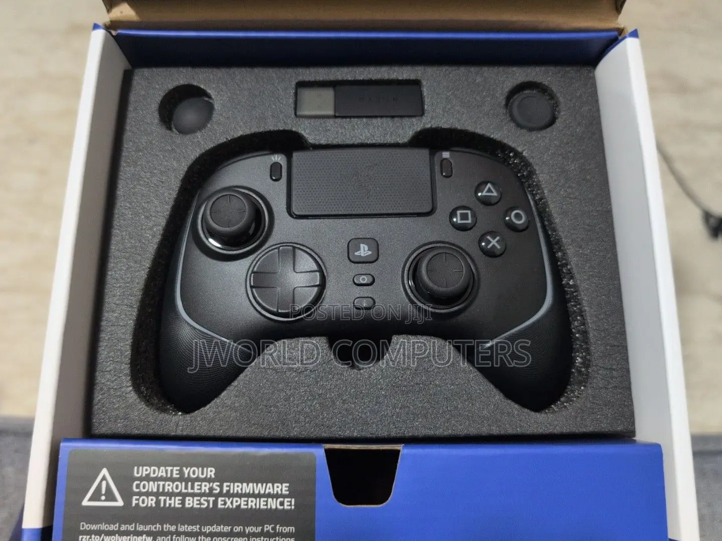 Razer Wolverine V2 Pro