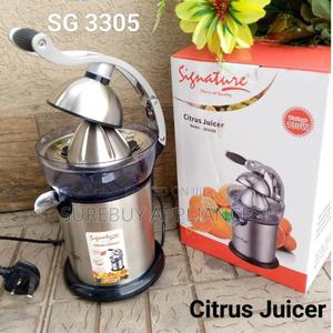 Signature Fresh Squeeze Citrus Juicer - thumbnail 2