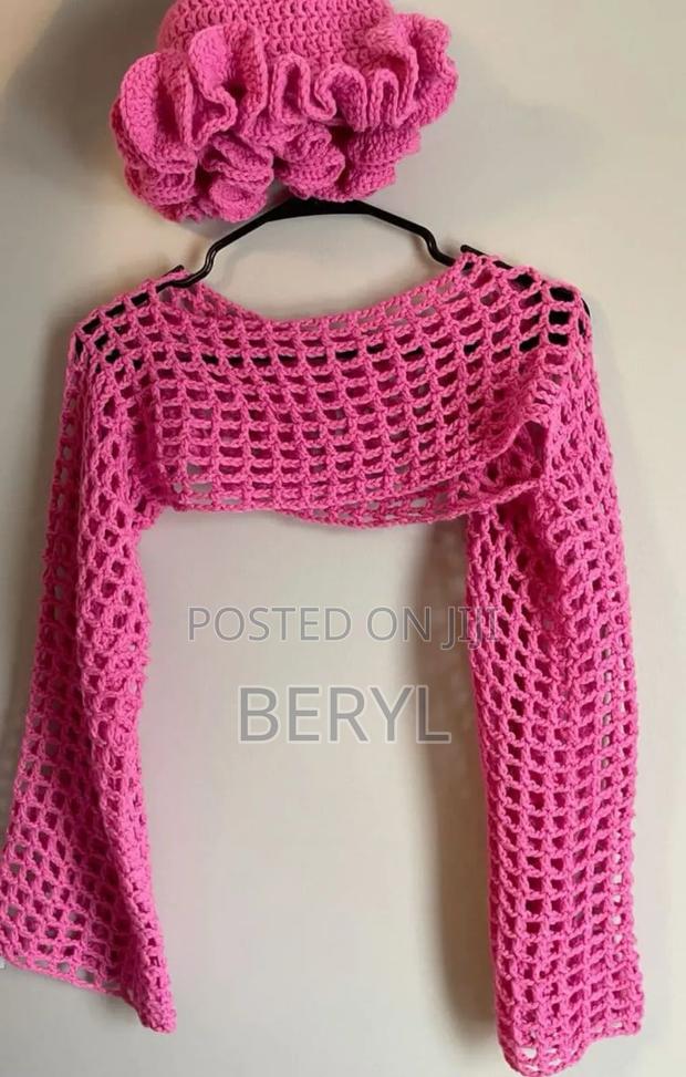 Shrugs,Bralets and Ruffle Hats - thumbnail 5