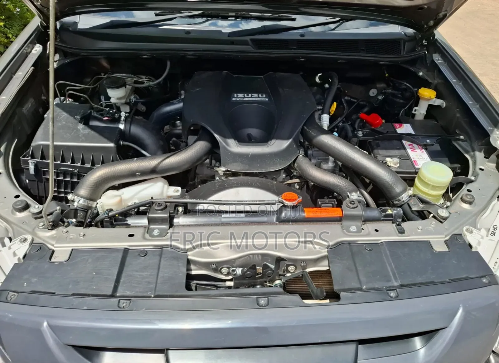 Isuzu D-MAX 2022 Brown
