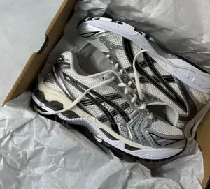 Asics Gel Sneakers