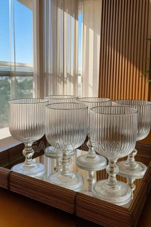 Long Exquisite Ribbed Glass - thumbnail 2