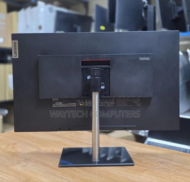 Lenovo Think Vision 32inch - thumbnail 4