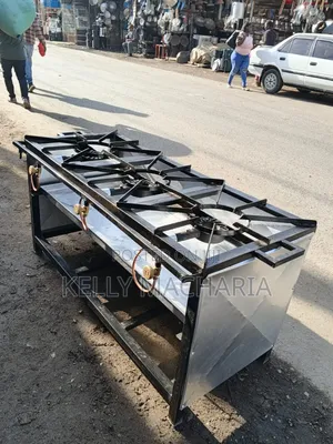 Commercial Closed Three Burner Gas Grill Jikos