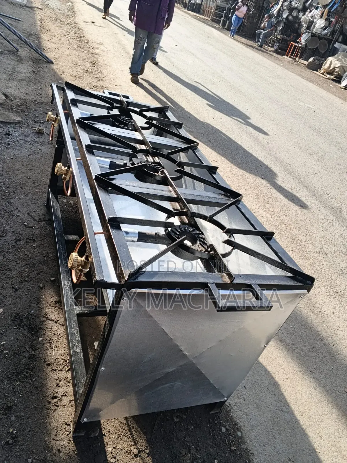 Commercial Closed Three Burner Gas Grill Jikos