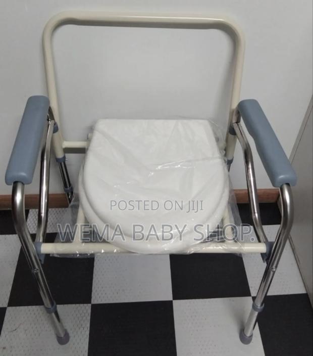 Foldable Commode Portable Toilet for Individuals With Limited Mobility - main view