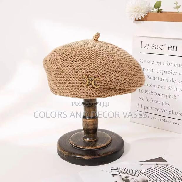 Berets in Black and Beige - thumbnail 3