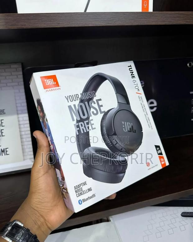 JBL Tune 670nc Wireless Headphones - thumbnail 2
