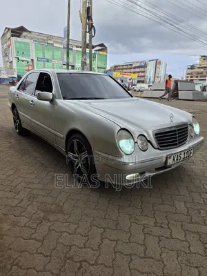 Mercedes-Benz E200 1998 Silver