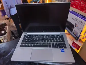 Laptop HP EliteBook 830 G8 8GB Intel Core i5 SSD 256GB