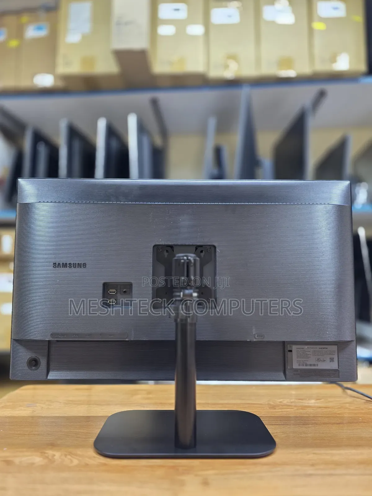 Samsung Lf32tu87 32 Inch Monitor