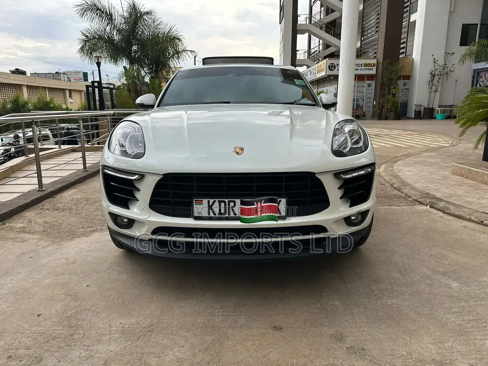 Porsche Macan 2016 White