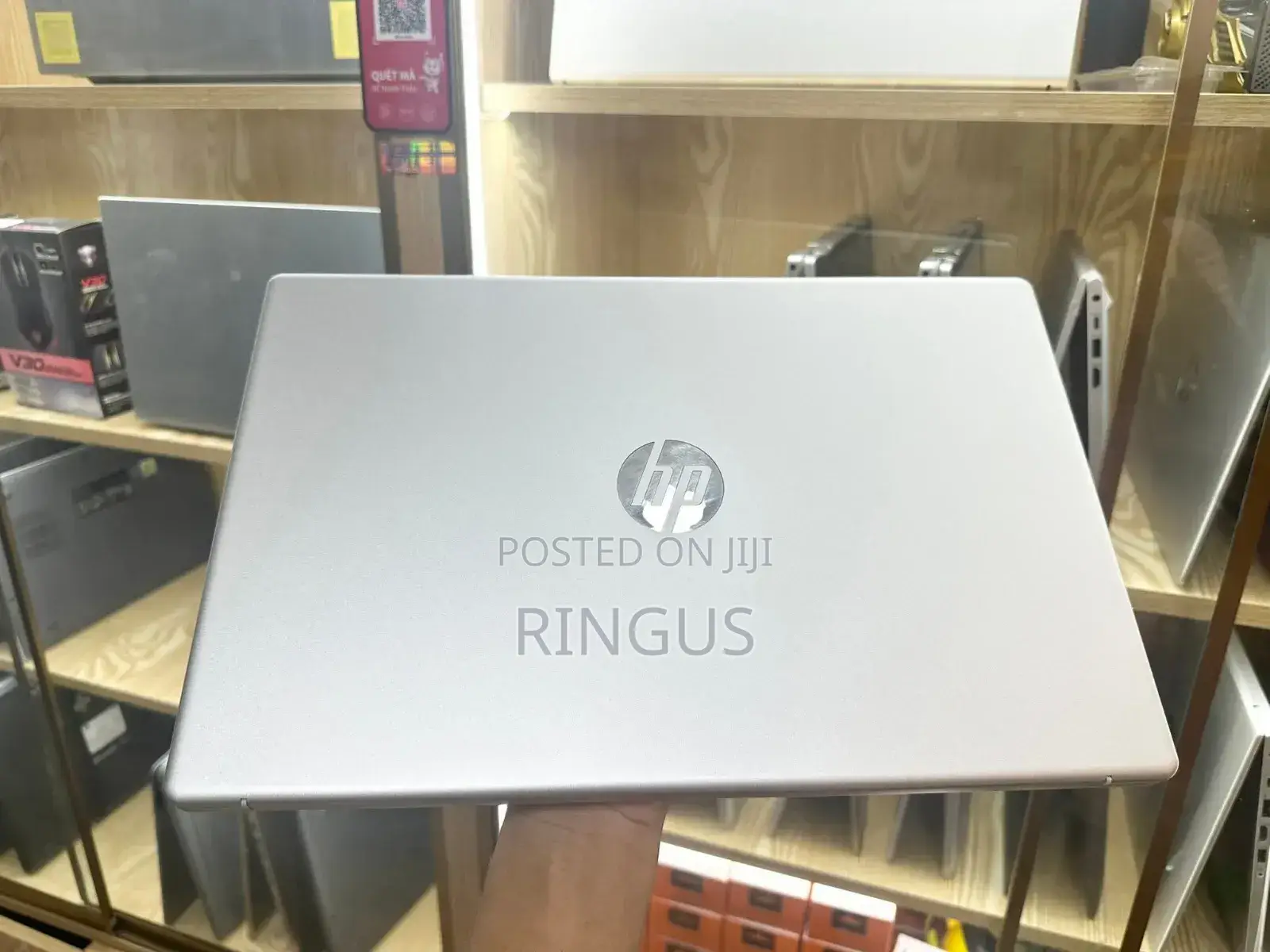 New Laptop HP 15-fd0290ns 8GB Intel Core i7 SSD 512GB