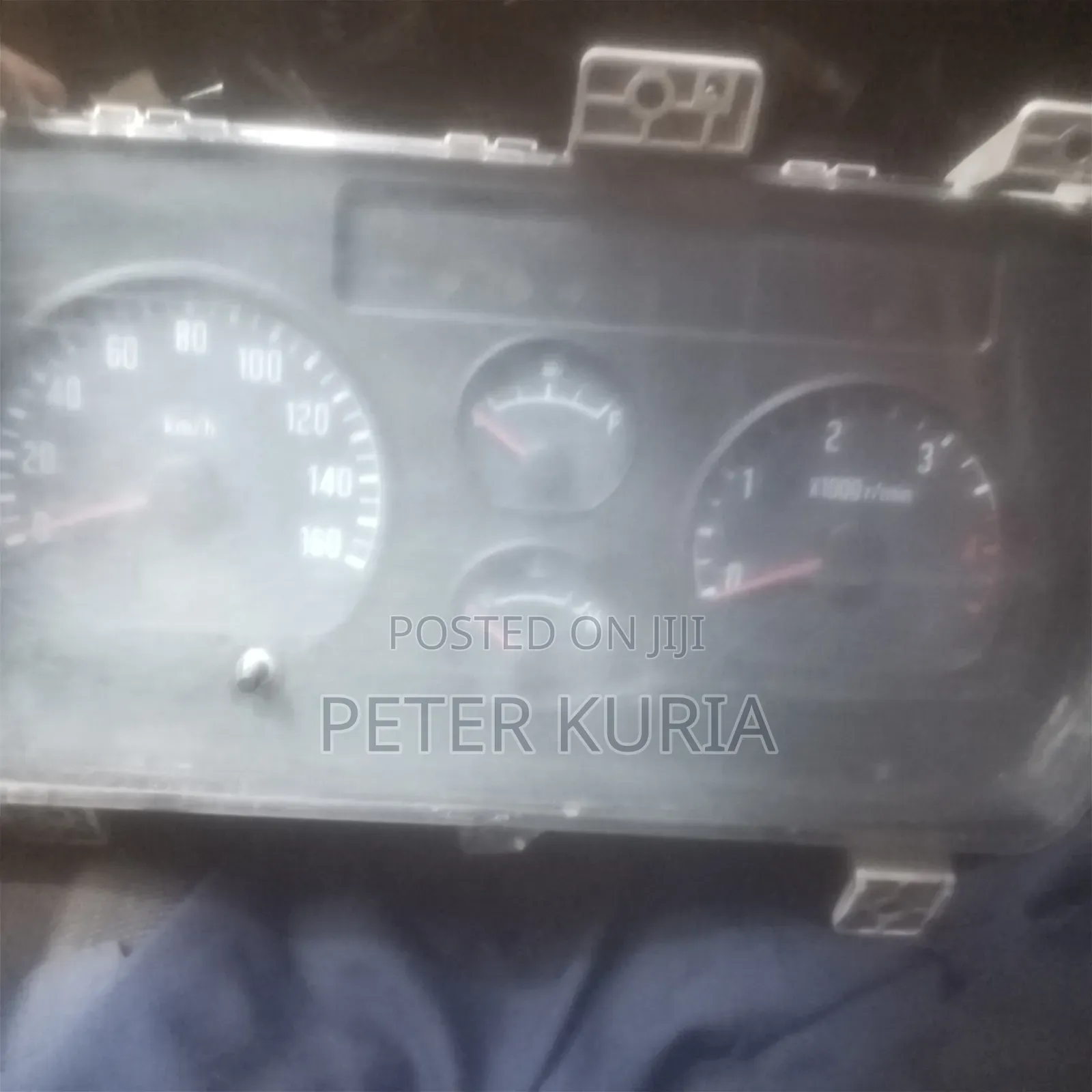 Isuzu 4.3 Digital Clock