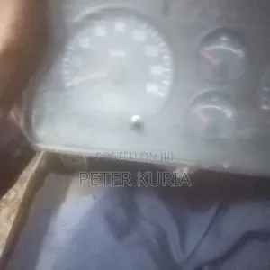 Isuzu 4.3 Digital Clock