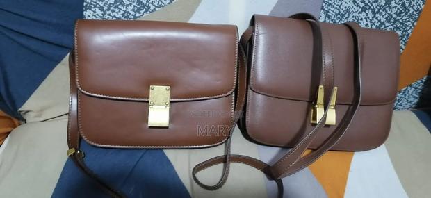 Collins Bag Business - thumbnail 2