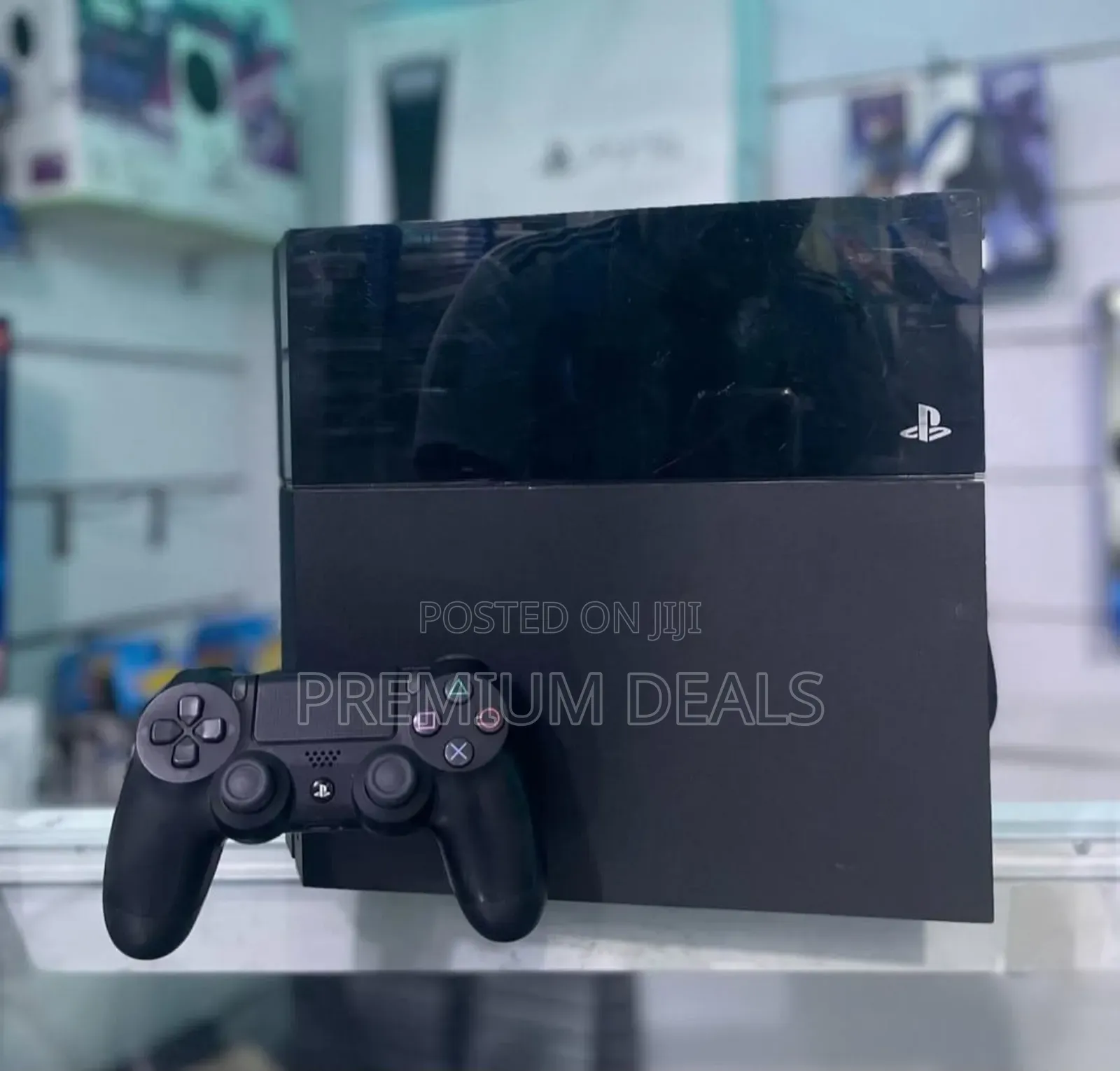 Automatic Ps4 With All Accessories.