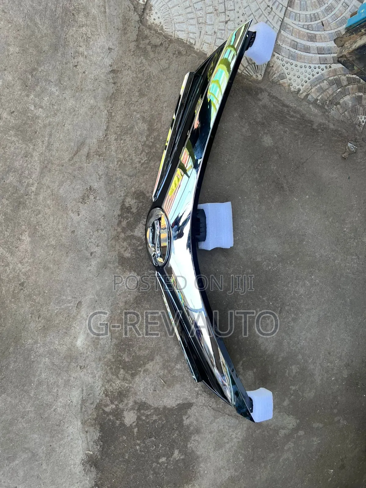 Toyota  Axio/ Fielder  Front Grill