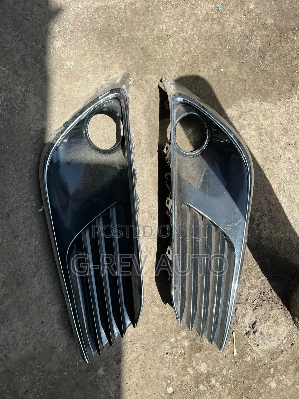 Auris  New  Model Foglight  Cover