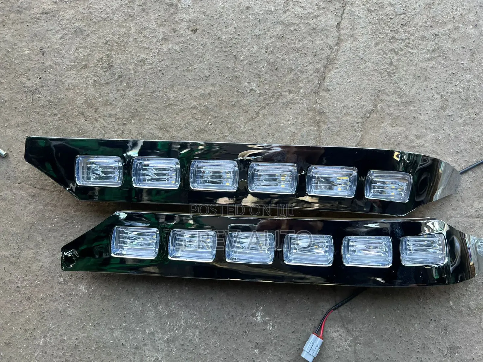 Lc 200/ Prado J150  Bumper  Lights