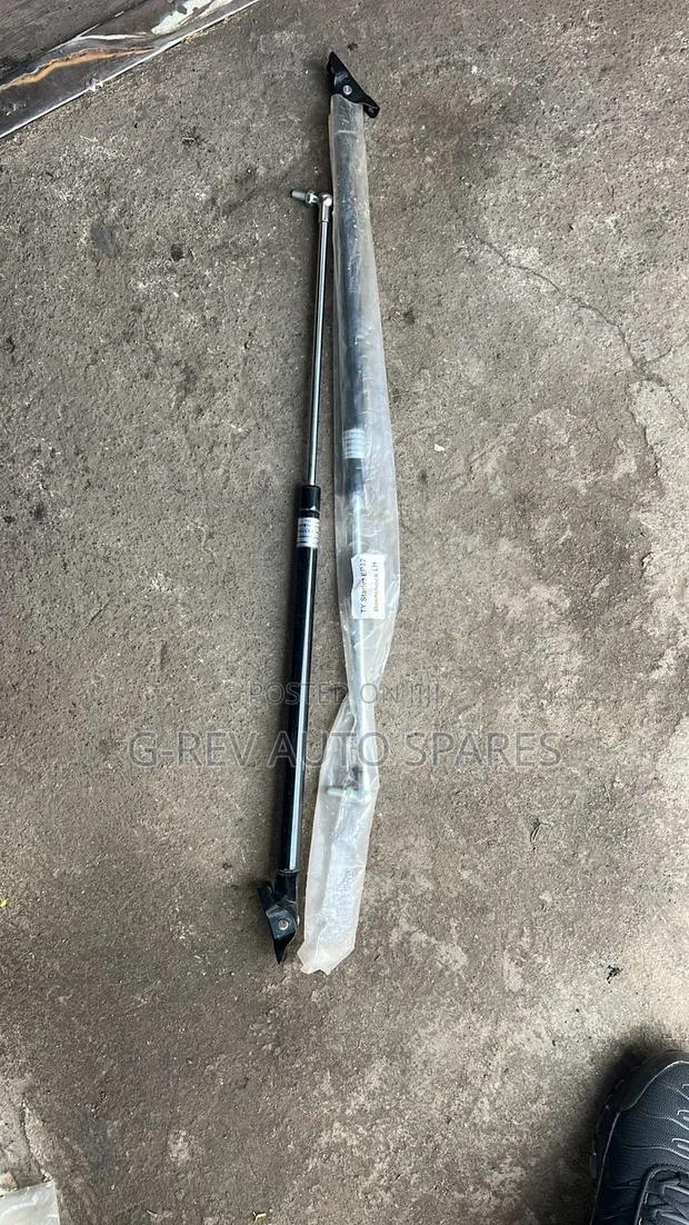 Starlet Ep82  Boot Shocks Struts - main view