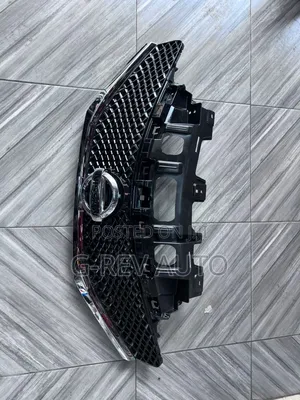 Nissan  Note  E12 Mesh Grill