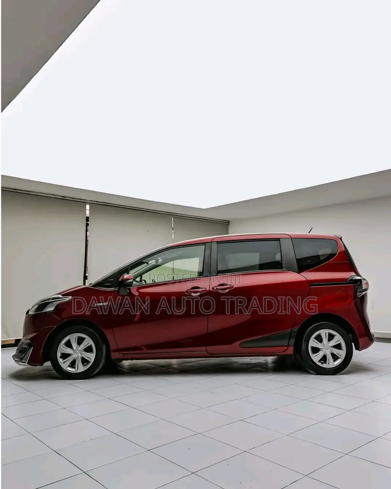 Toyota Sienta 2019 Red