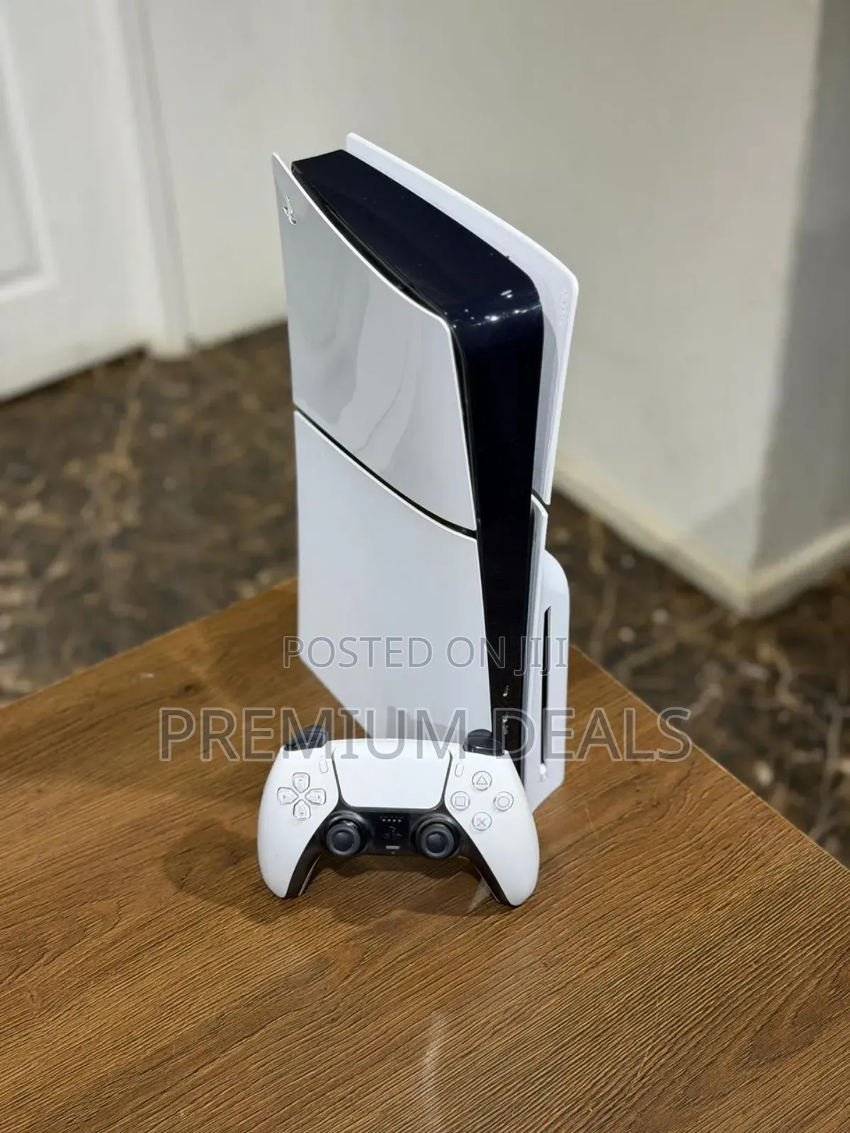 C1 Clean Ps5 Slim With One Controller.