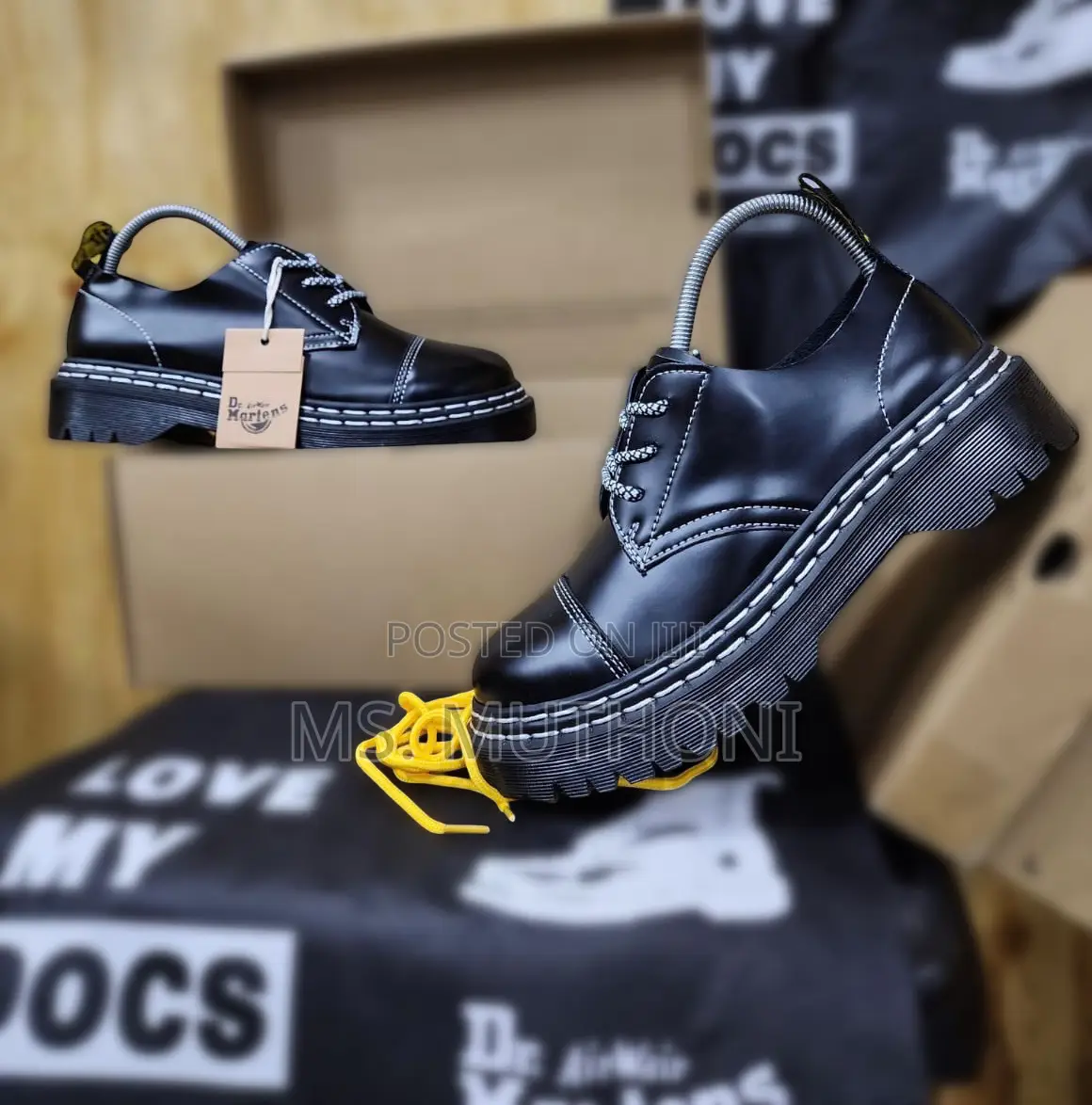 High Quality Dr. Martens Low Cut Single Sole Unisex Leather Shoe