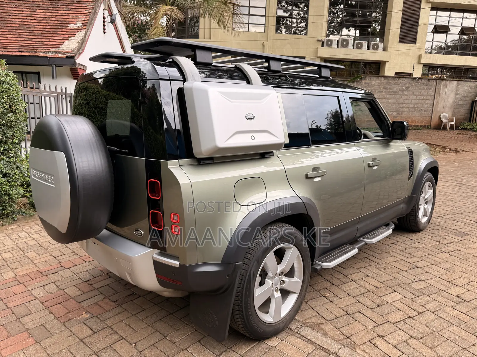 Land Rover Defender First Edition 2021 Green