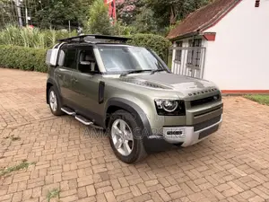 Land Rover Defender First Edition 2021 Green