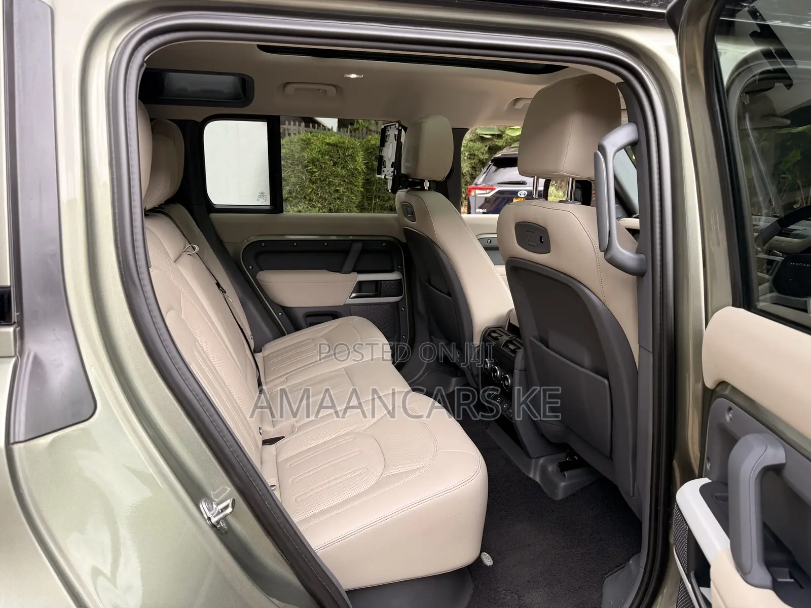 Land Rover Defender First Edition 2021 Green